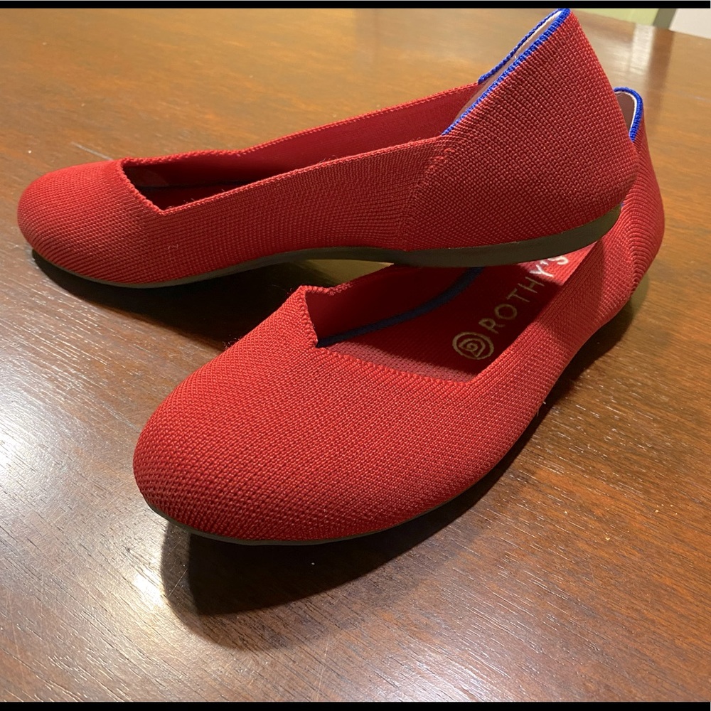 Red Rothy’s flats 8.5 hardly worn
